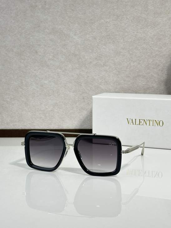 Picture of Valentino Sunglasses _SKUfw77894896fw